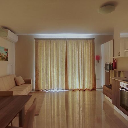 Marbella Holiday Apartments - Seafront - Wifi Marsaskala Exteriér fotografie