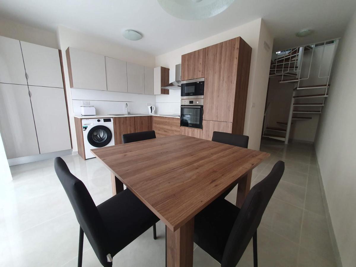Marbella Holiday Apartments - Seafront - Wifi Marsaskala Exteriér fotografie